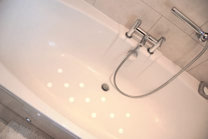 Tenura Aqua Safe Anti Slip Bath and Shower Sticker (Discs)